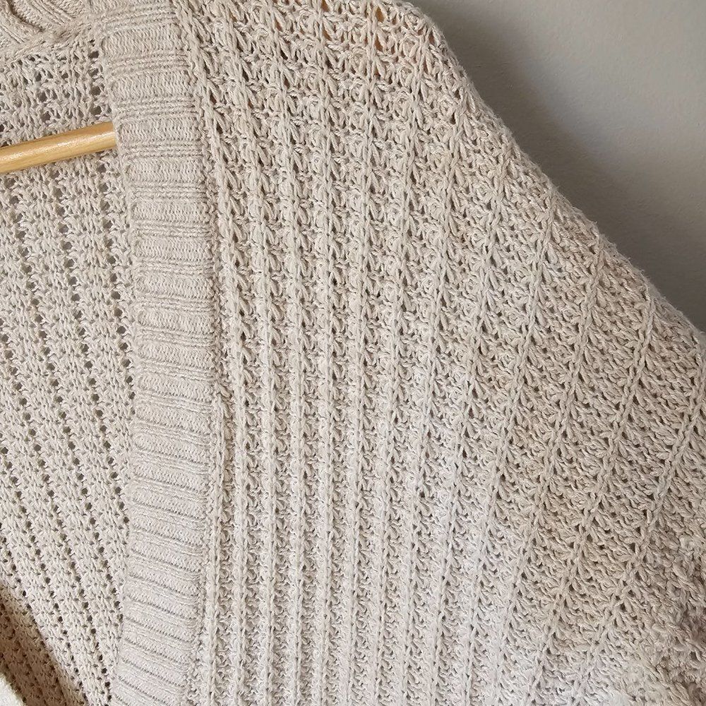 EUC AMERICAN EAGLE OUTFITTERS V NECK BUTTON DOWN CREAM CARDIGAN SIZE S - Picture 8 of 14